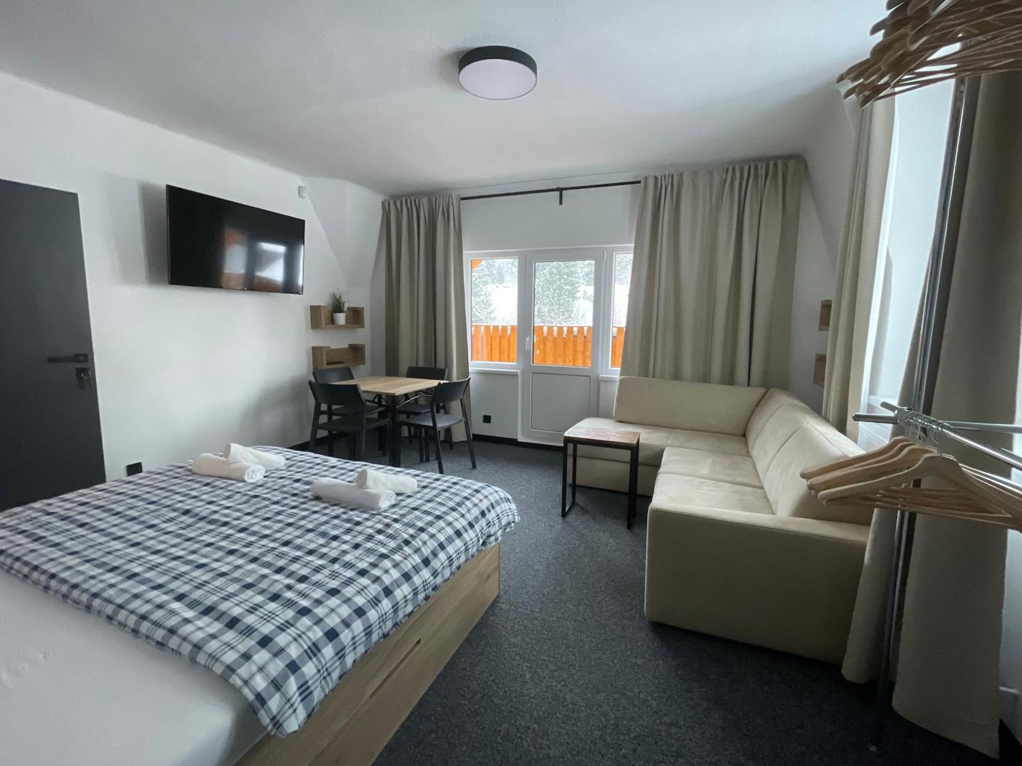Apartmany Svaty Mikulas Janské Lázně Esterno foto