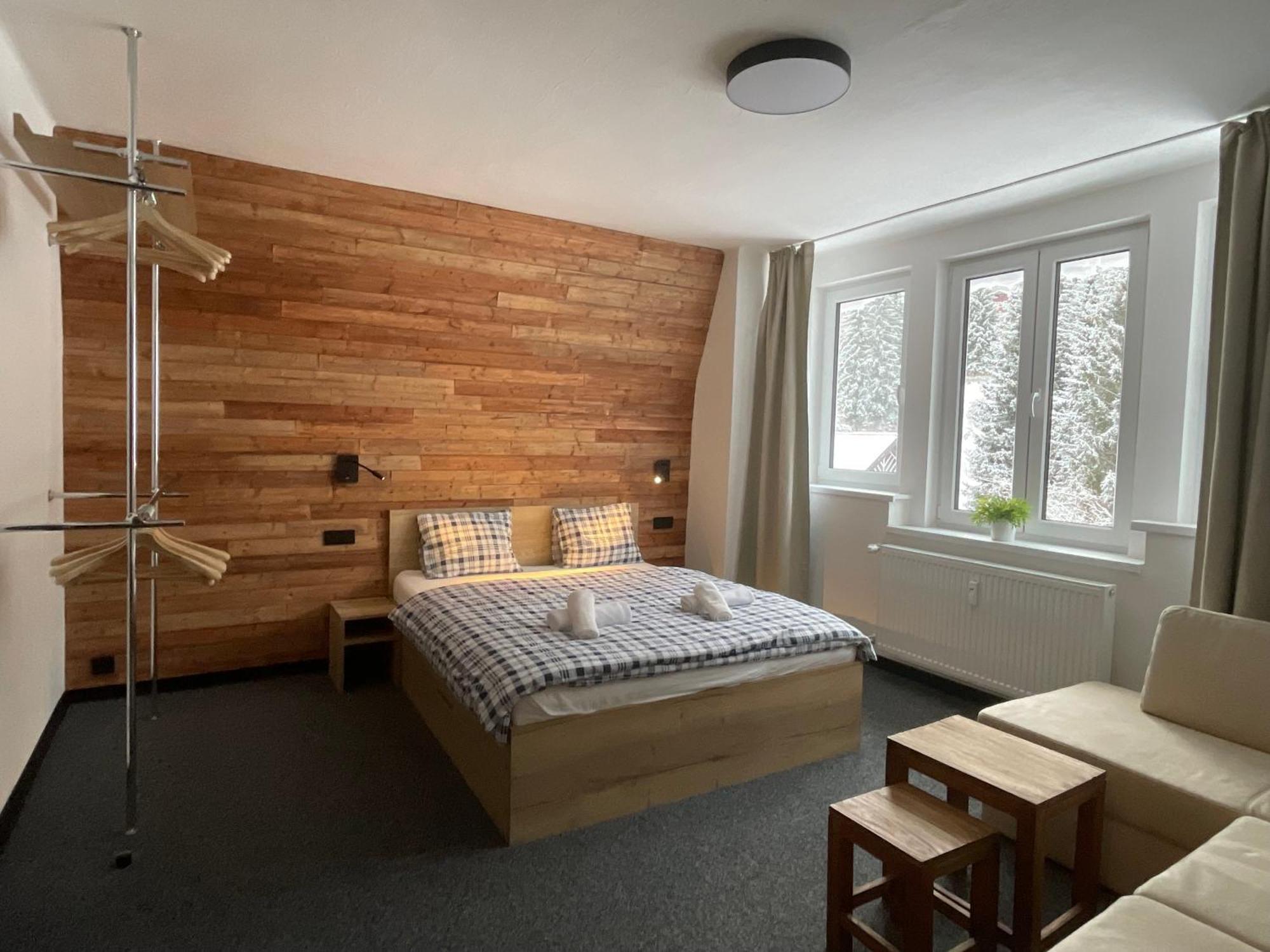 Apartmany Svaty Mikulas Janské Lázně Esterno foto